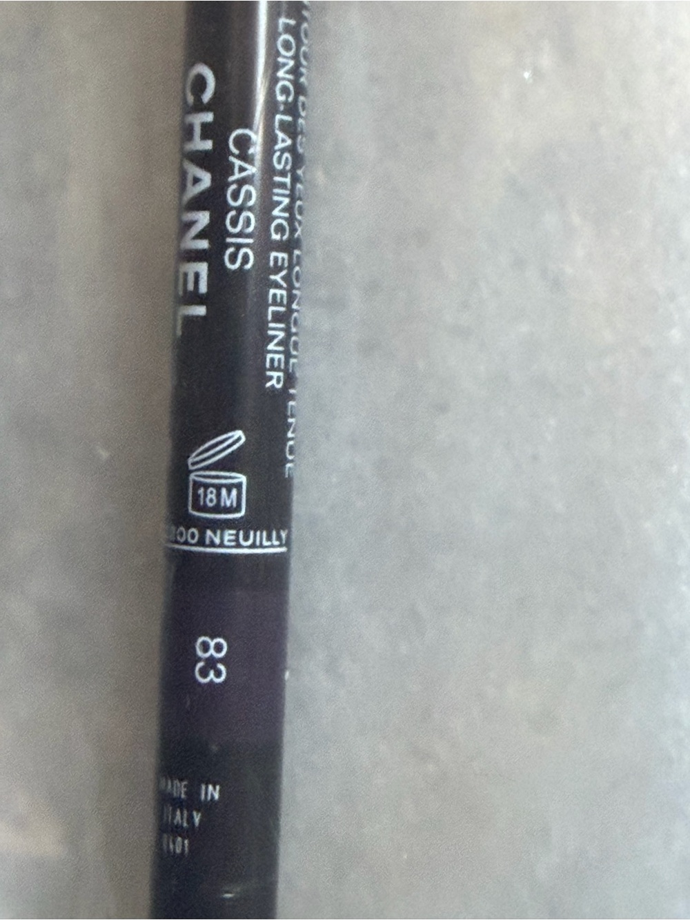 CHANEL Cassis Waterproof Eyeliner — Deep Plum 83 cassis